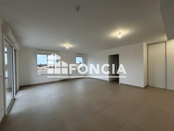 Location Appartement 4 pièces 95.9 m² - Saint Bernard 01600