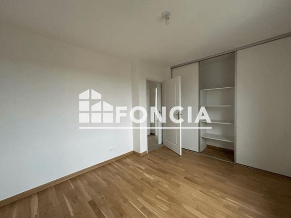 Location Appartement 4 pièces 95.9 m² - Saint Bernard 01600