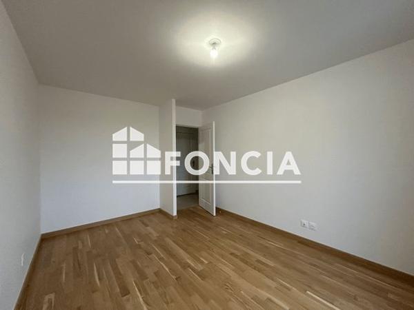 Location Appartement 4 pièces 95.9 m² - Saint Bernard 01600