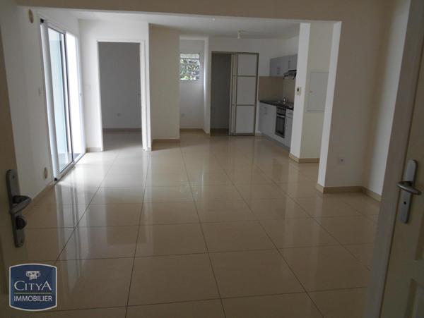 Appartement à louer 3 pièces 63.31m² Saint-Denis (97490)