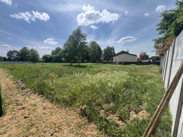 terrain de 1144m2 a Moncé en Belin