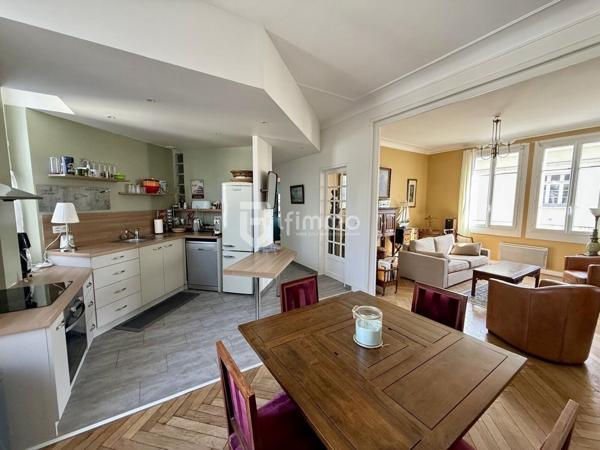 Charme et élégance pour cet appartement T3 près de la cathédrale