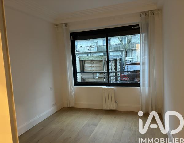 Location appartement 3 pièces 65 m² Courbevoie