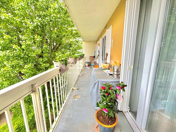 Appartement lumineux 3 chambres 74 m² traversant avec balcon, parking, cave, Verrières-le-Buisson centre, proche écoles, commerces, espaces verts, bus, RER B, N20 et A6, calme, idéal famille ou télétravail