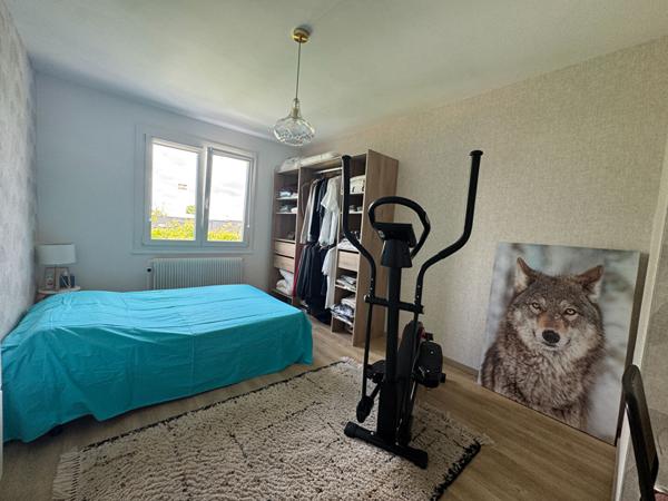 Maison rénovée avec goût à Louhans , 3 chambres - Terrain clos de plus de1200 m²