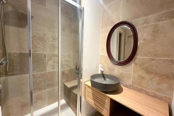 Appartement F2 en rez-de-chaussée