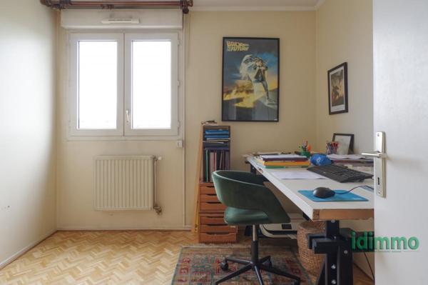 Dernier étage avec loggia T3 de 63,92m2 avec Garage.  Lyon (69008)