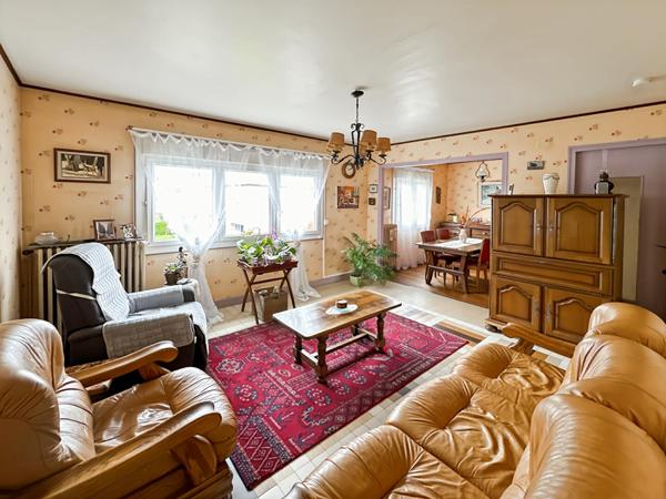 ETREPAGNY HYPER ENTRE VILLE SOUS SOL 3 chambres