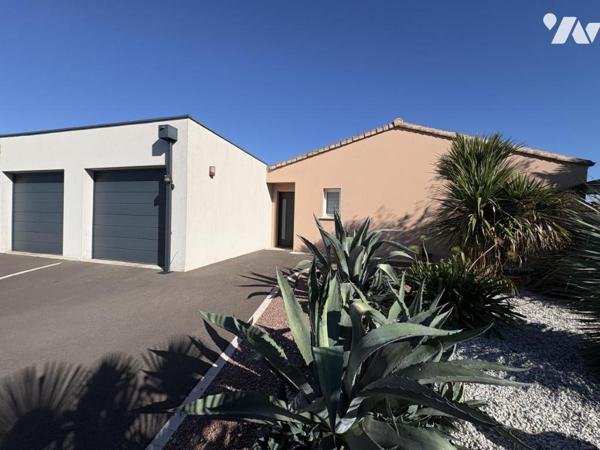 VOUILLE, pavillon plain-pied avec piscine