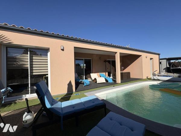VOUILLE, pavillon plain-pied avec piscine