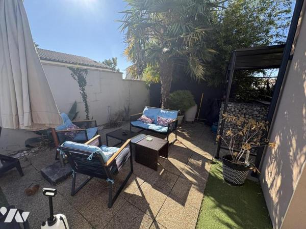 VOUILLE, pavillon plain-pied avec piscine