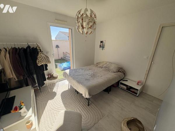 VOUILLE, pavillon plain-pied avec piscine