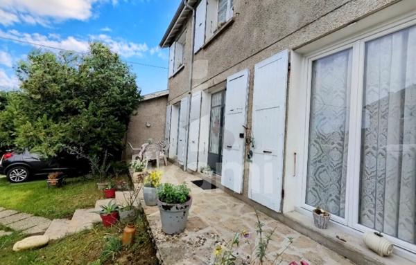 Maison familiale avec 4 chambres et jardin