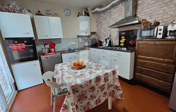 Maison familiale avec 4 chambres et jardin