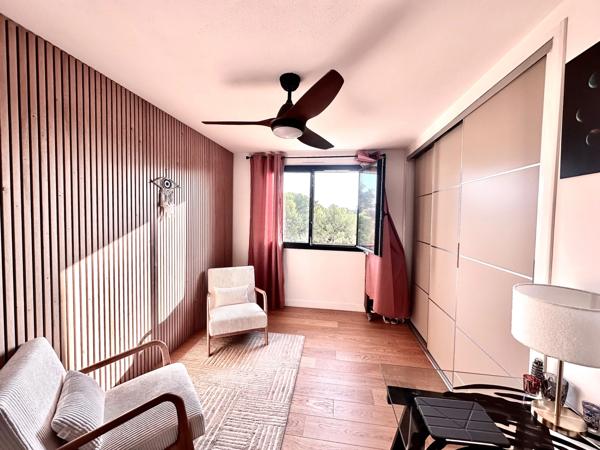 Marseille 12ème, T4 de 90m2 + Terrasse + Places de parking + Cave + Possibilité de BOX Fermé EN SUS