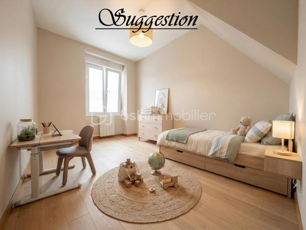 Une maison de ville pleine de potentiel, idéalement située à Cherbourg en Cotentin, entrée de Tourlaville, découvrez cette maison de 51 m2 répartie sur 3 niveaux.
Une localisation particulièrement pratique, à proximité immédiate des commerces, des transports en commun, des écoles et du centre ville.

Au rez-de-chaussée:
- Une agréable pièce de vie.
- Un bureau.
- Une salle de bain avec WC.

Au 1er étage:
- Un palier.
- Une chambre.
- Une seconde pièce pouvant être aménagée en chambre d'enfant, bureau ou espace polyvalent.

Au 2ème étage:
- Un palier offrant une possibilité de rangements.
- Un pièce sous les toits offrant différentes possibilités d'aménagements selon vos besoins.

Sans extérieur, cette maison conviendra parfaitement à ceux qui recherchent un bien facile à entretenir, proche de toutes commodités.

Ses atouts majeurs pour les actifs:
- Bus et commerces à proximité.
- Centre ville facilement accessible.
- Ecoles et parc à proximité.
- 8 mn de NAVAL GROUP.
- 4 mn de ORANO NPS.
- 2 mn de CMN.

Prix: 175 000 € ,les honoraires sont à la charge du vendeur.

Idéal pour un premier achat, un investissement locatif ou un pied-à-terre à proximité des principaux pôles d'activités de Cherbourg.

UNE MAISON A DECOUVRIR SANS TARDER !!!!

A propos des performances énergétiques: 
Date du DPE le 10/09/26
PDE: D   GES: B
Montant estimé des dépenses annuelles d'énergie pour un usage standard : entre 1030 € et 1430 €/ an. Prix moyen des énergies indexés sur l'année 2023 ( abonnement compris).
La taxe foncière est de 568 €.

Cette annonce référence 347195 vous est présentée par votre agent commercial BSK Immobilier Carole Montanari EI immatriculée  10322523100010  au RSAC de Cherbourg en Cotentin.

VIDEO DIFFUSEE SUR INSTAGRAM ET FACEBOOK

 Carole Montanari
06 60 53 47 60
c.montanari@bskimmobilier.com