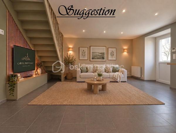 Une maison de ville pleine de potentiel, idéalement située à Cherbourg en Cotentin, entrée de Tourlaville, découvrez cette maison de 51 m2 répartie sur 3 niveaux.
Une localisation particulièrement pratique, à proximité immédiate des commerces, des transports en commun, des écoles et du centre ville.

Au rez-de-chaussée:
- Une agréable pièce de vie.
- Un bureau.
- Une salle de bain avec WC.

Au 1er étage:
- Un palier.
- Une chambre.
- Une seconde pièce pouvant être aménagée en chambre d'enfant, bureau ou espace polyvalent.

Au 2ème étage:
- Un palier offrant une possibilité de rangements.
- Un pièce sous les toits offrant différentes possibilités d'aménagements selon vos besoins.

Sans extérieur, cette maison conviendra parfaitement à ceux qui recherchent un bien facile à entretenir, proche de toutes commodités.

Ses atouts majeurs pour les actifs:
- Bus et commerces à proximité.
- Centre ville facilement accessible.
- Ecoles et parc à proximité.
- 8 mn de NAVAL GROUP.
- 4 mn de ORANO NPS.
- 2 mn de CMN.

Prix: 175 000 € ,les honoraires sont à la charge du vendeur.

Idéal pour un premier achat, un investissement locatif ou un pied-à-terre à proximité des principaux pôles d'activités de Cherbourg.

UNE MAISON A DECOUVRIR SANS TARDER !!!!

A propos des performances énergétiques: 
Date du DPE le 10/09/26
PDE: D   GES: B
Montant estimé des dépenses annuelles d'énergie pour un usage standard : entre 1030 € et 1430 €/ an. Prix moyen des énergies indexés sur l'année 2023 ( abonnement compris).
La taxe foncière est de 568 €.

Cette annonce référence 347195 vous est présentée par votre agent commercial BSK Immobilier Carole Montanari EI immatriculée  10322523100010  au RSAC de Cherbourg en Cotentin.

VIDEO DIFFUSEE SUR INSTAGRAM ET FACEBOOK

 Carole Montanari
06 60 53 47 60
c.montanari@bskimmobilier.com