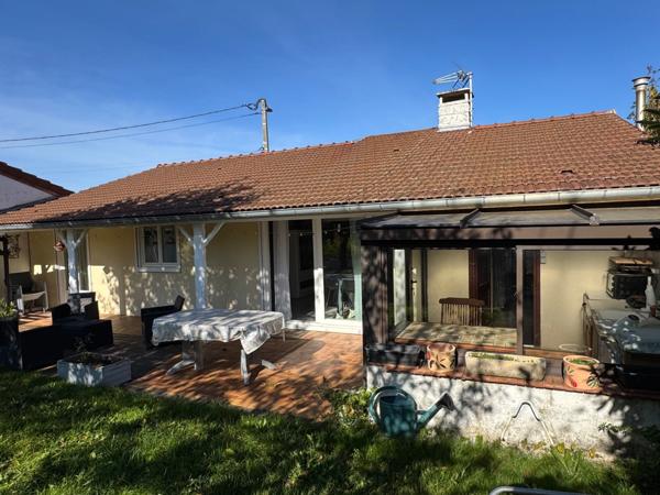 PAVILLON DE PLAIN PIED AVEC JARDIN ET GARAGE