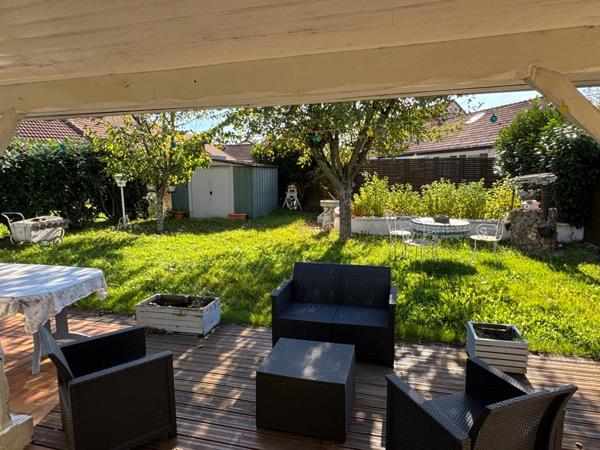 PAVILLON DE PLAIN PIED AVEC JARDIN ET GARAGE