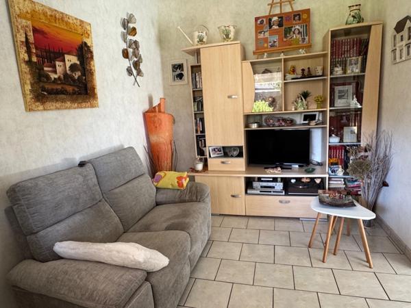 PAVILLON DE PLAIN PIED AVEC JARDIN ET GARAGE