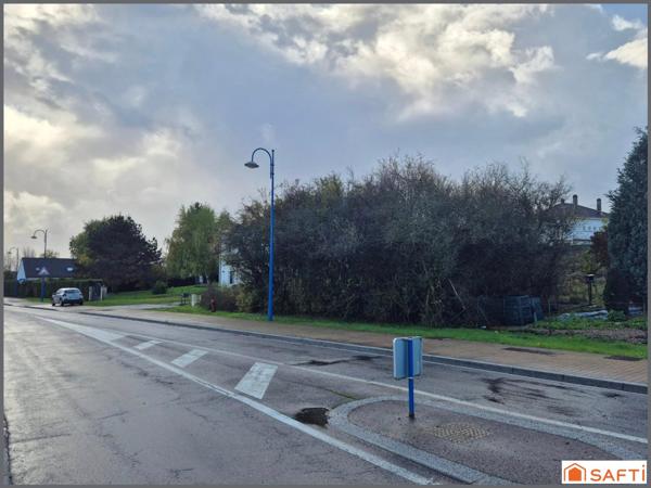 Terrain constructible non viabilisé de 8 ares