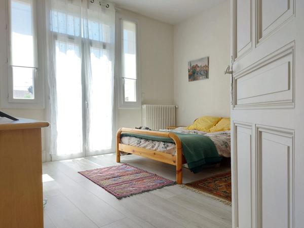 Maison à vendre en ville 7 pièces MONTAUBAN (82), 1200m² de terrain, garage de 60m²