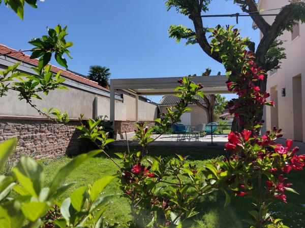 Maison à vendre en ville 7 pièces MONTAUBAN (82), 1200m² de terrain, garage de 60m²