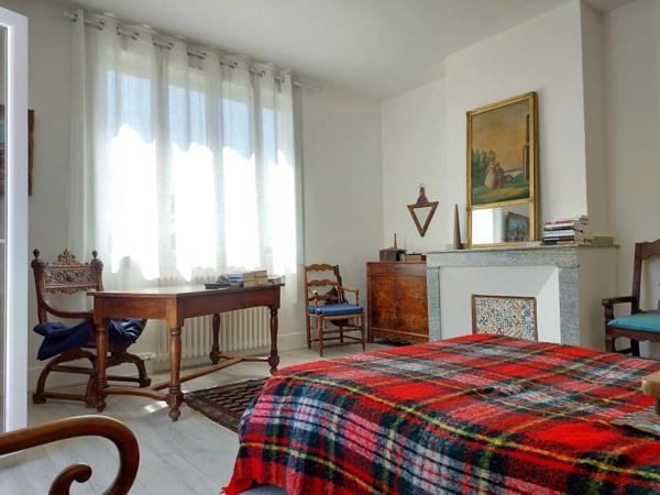 Maison à vendre en ville 7 pièces MONTAUBAN (82), 1200m² de terrain, garage de 60m²