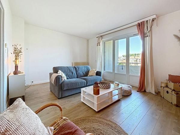 Studio en centre-ville de Brive-la-Gaillarde - terrasse - balcon - cave