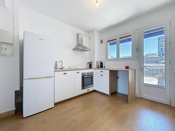 Studio en centre-ville de Brive-la-Gaillarde - terrasse - balcon - cave