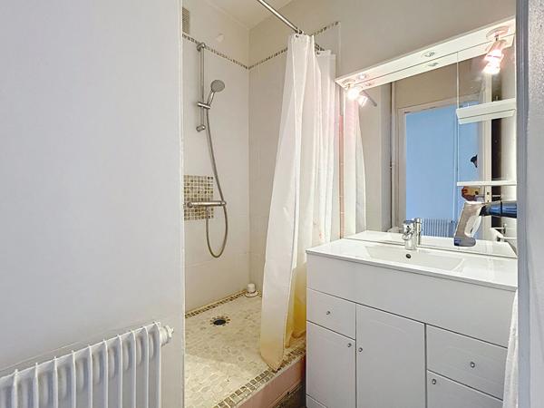 Studio en centre-ville de Brive-la-Gaillarde - terrasse - balcon - cave