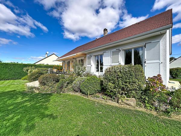 Vente
                Maison94 m² - 5 Pièces -
                    ST OUEN DU TILLEUL (27670)