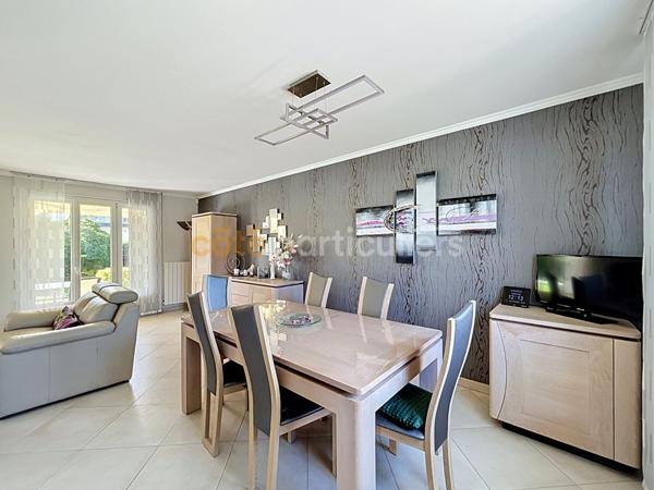 Vente
                Maison94 m² - 5 Pièces -
                    ST OUEN DU TILLEUL (27670)