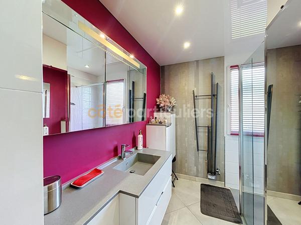 Vente
                Maison94 m² - 5 Pièces -
                    ST OUEN DU TILLEUL (27670)