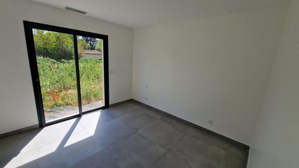 Maison Neuve avec Garage à l'Est de Bergerac !