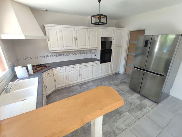 Maison - 7 pièces - 180 m²