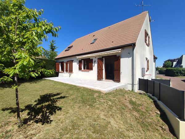 Maison - 7 pièces - 180 m²
