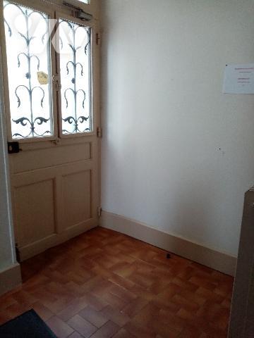 maison de rapport comprenant 3 appartements , un jardin et un garage