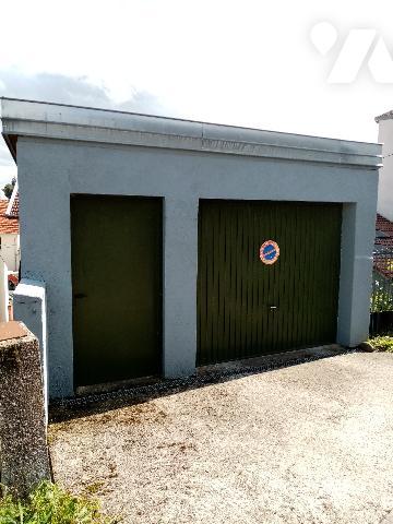 maison de rapport comprenant 3 appartements , un jardin et un garage