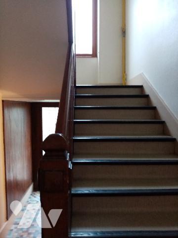 maison de rapport comprenant 3 appartements , un jardin et un garage