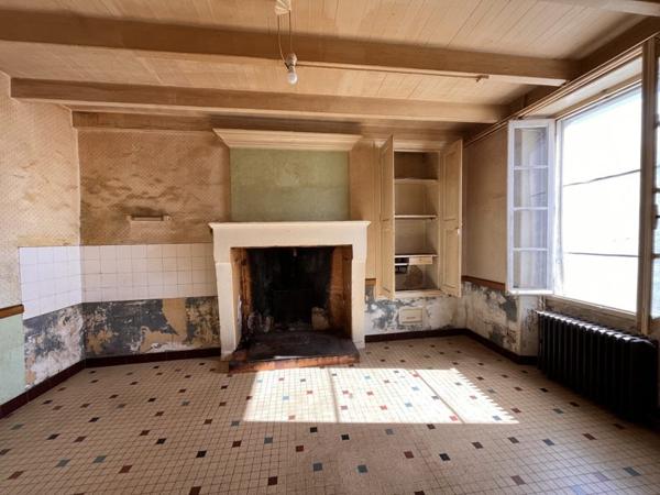 Maison à vendre |  Saint-Genis-d'Hiersac |  4 pièces | 80 m²