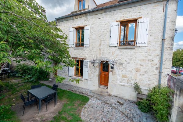 Le charme de l’ancien au coeur du village !