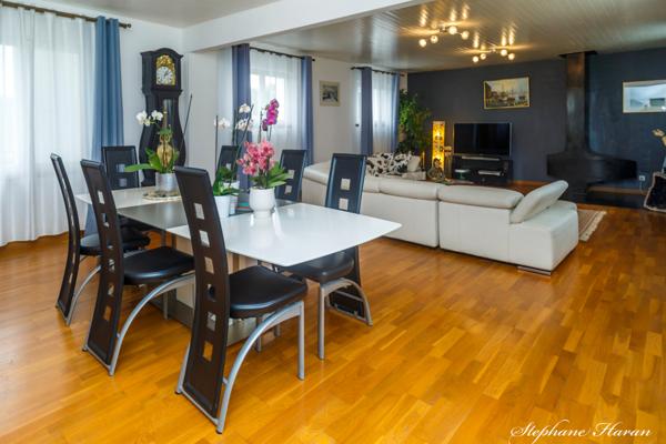 Ferme rénovée de 174m² sur terrain de plus de 2000 m