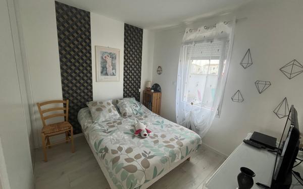 Maison à vendre    3 pièces •  Meschers-sur-Gironde