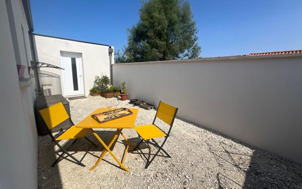 Maison à vendre    3 pièces •  Meschers-sur-Gironde