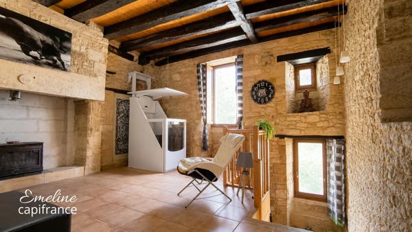 Maison de village rénovée 140 m² avec terrasse