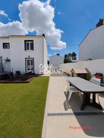 Maison rénovée – 2 chambres, extérieur et potentiel 3e chambre