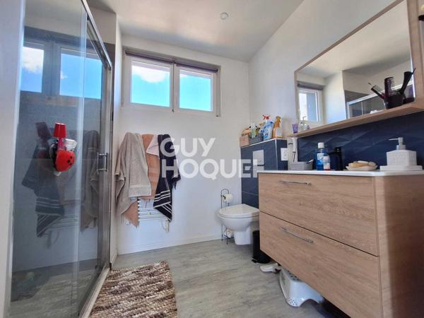 Maison rénovée – 2 chambres, extérieur et potentiel 3e chambre