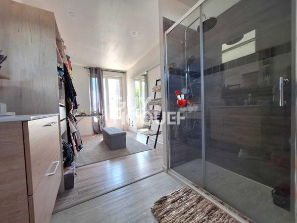 Maison rénovée – 2 chambres, extérieur et potentiel 3e chambre