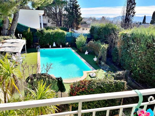 MARSEILLE 12EME - LES TROIS LUCS - PROPRIETE EXCEPTIONNELLE AVEC PISCINE - MAISON PRINICPALE ET APPARTEMENT 3 PIECES